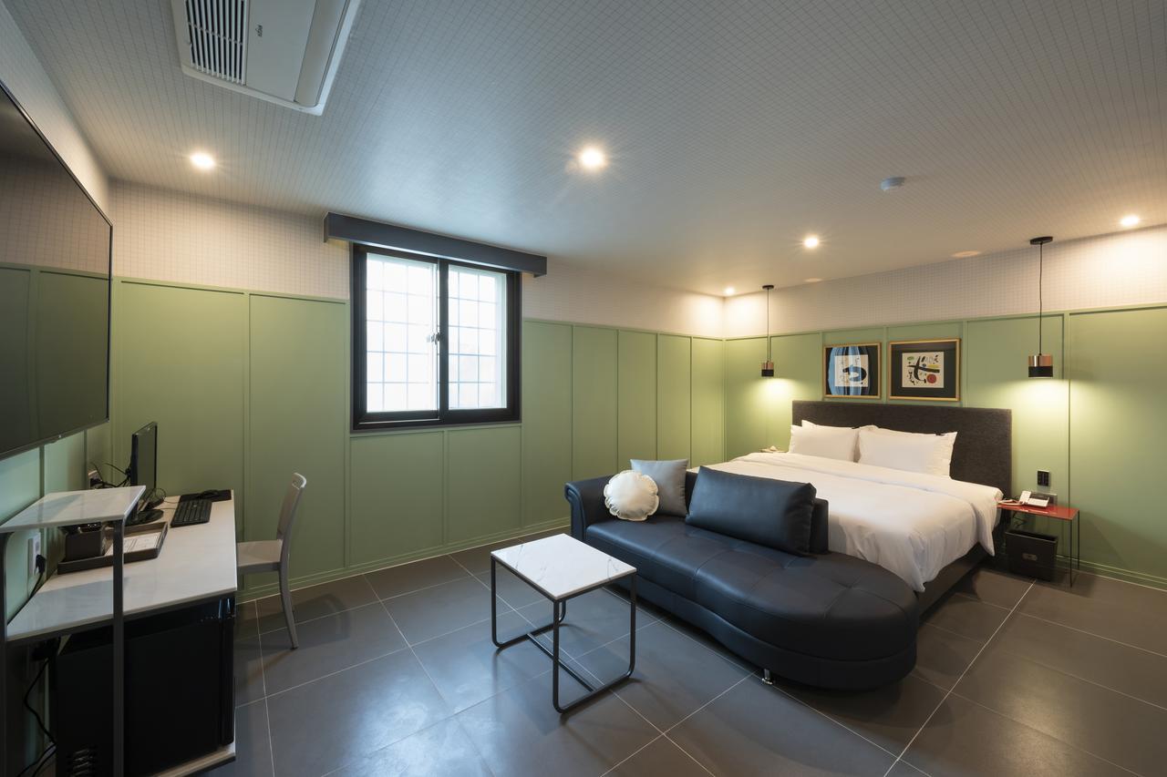 Brown-Dot Hotel Gupo Пусан Екстериор снимка