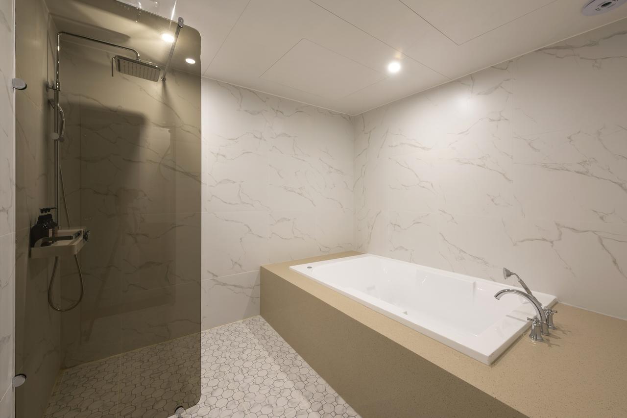 Brown-Dot Hotel Gupo Пусан Екстериор снимка