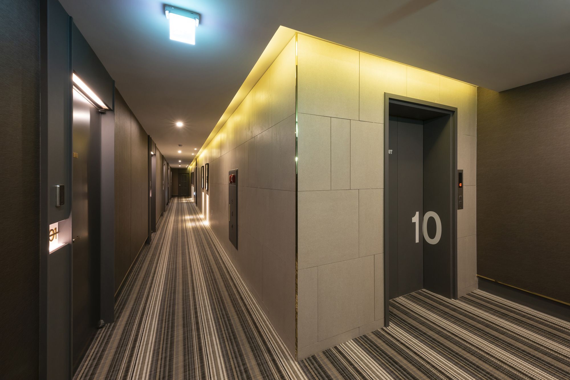 Brown-Dot Hotel Gupo Пусан Екстериор снимка